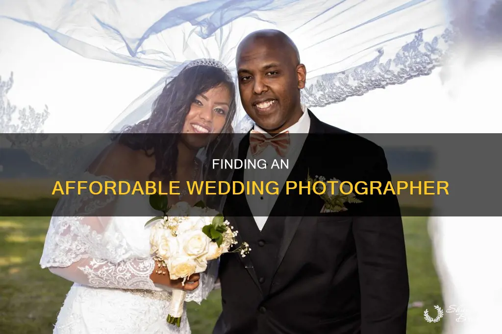 how to cheap wedding photographer