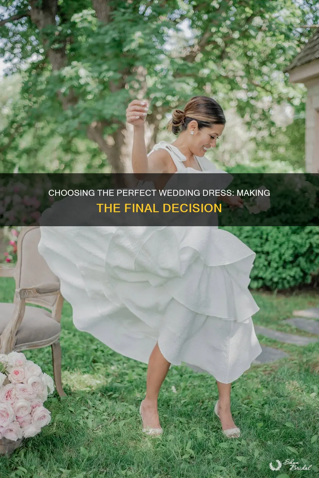 how to choose between 2 wedding dresses