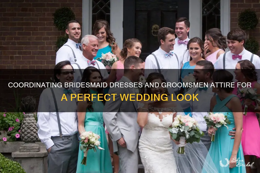 how to coordinate bridesmaid dresses with groomsmen