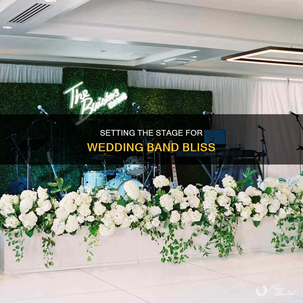 how to create a stage for a wedding band