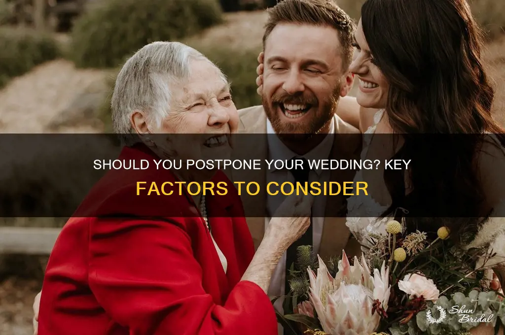 how to decide to postpone wedding