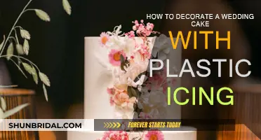 Plastic Icing Wedding Cake: Simple, Elegant Decoration