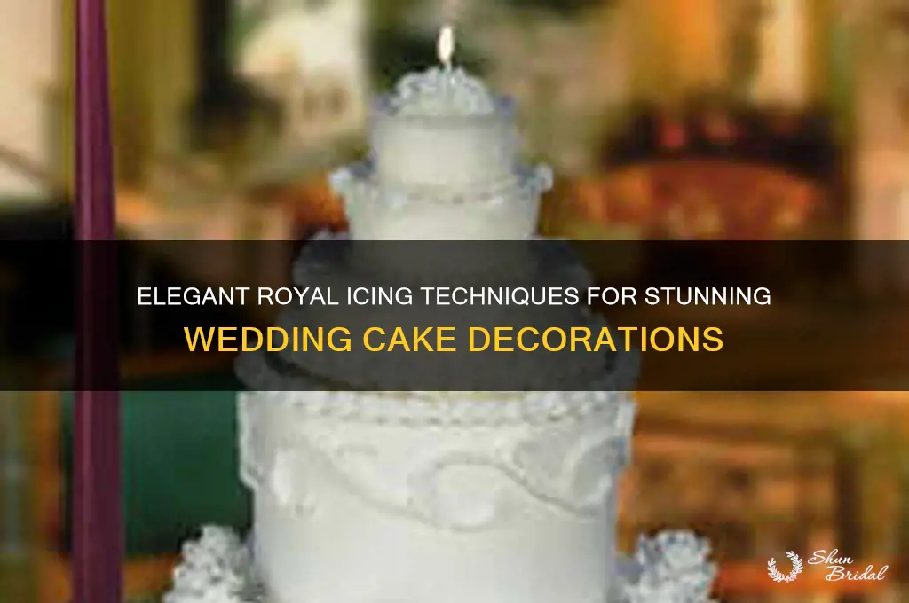 how to decorate a wedding cake with royal icing
