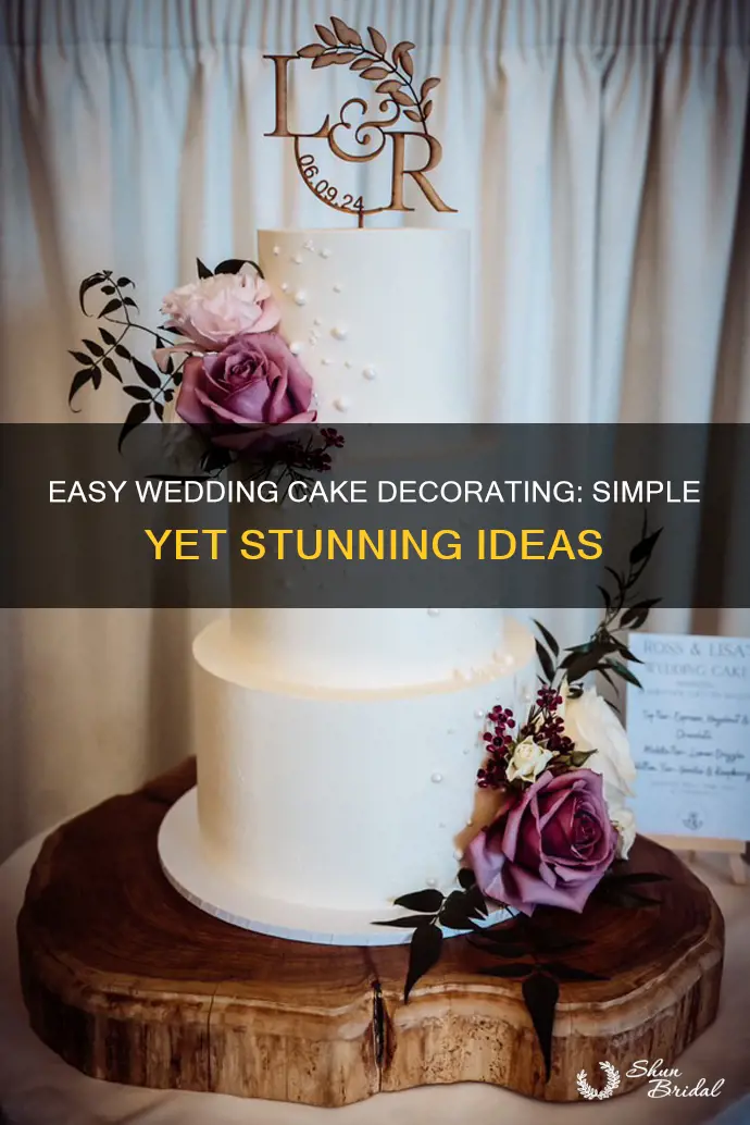 how to decorate easy wedding cakes