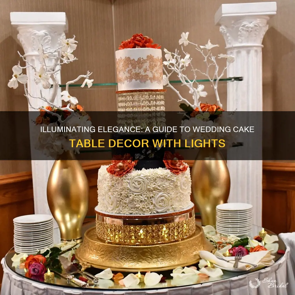 how to decorate wedding cake table with lights