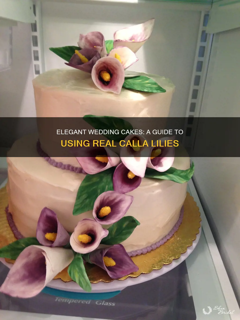 how to decorate wedding cakes with real calla lilies