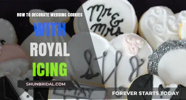 Elegant Royal Icing Techniques for Decorating Wedding Cookies