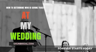 Who Toasts at Your Wedding: A Guide to Choosing Speakers