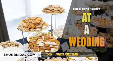 Displaying Wedding Cookies: Creative Ideas for Couples