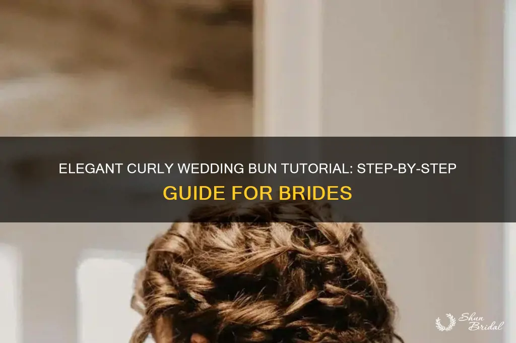 how to do a curly wedding bun