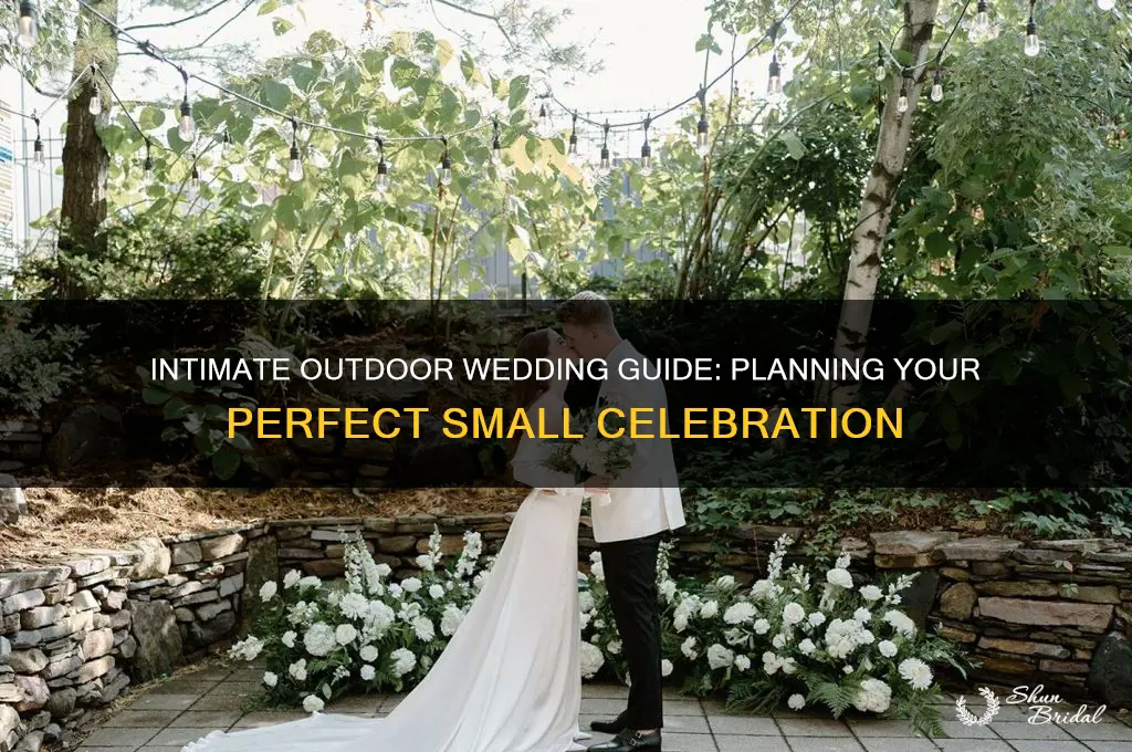 how to do a small outdoor wedding