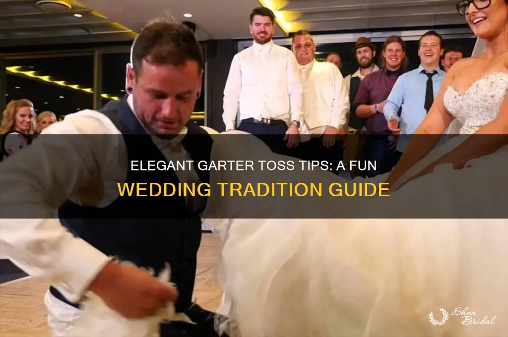 how to do the garter at a wedding