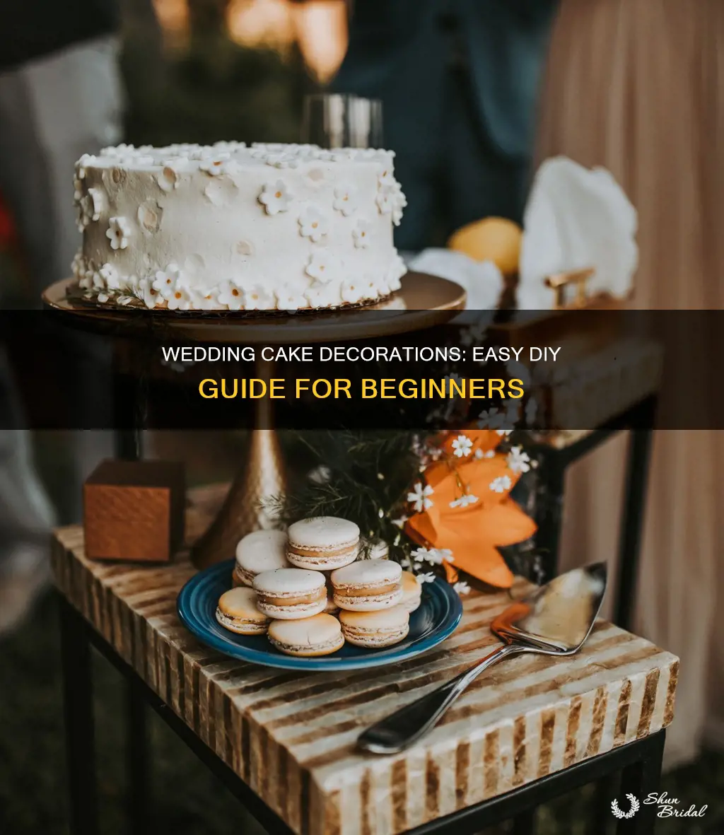 how to do wedding cake decorations