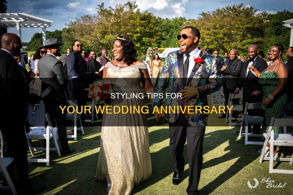 how to dress for wedding anniversary
