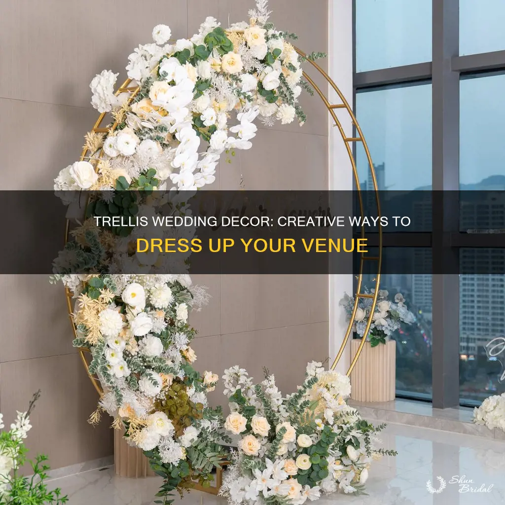 how to dress up a trellis for a wedding