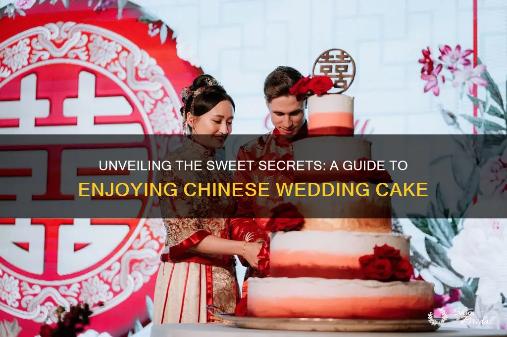 how to eat chinese wedding cake