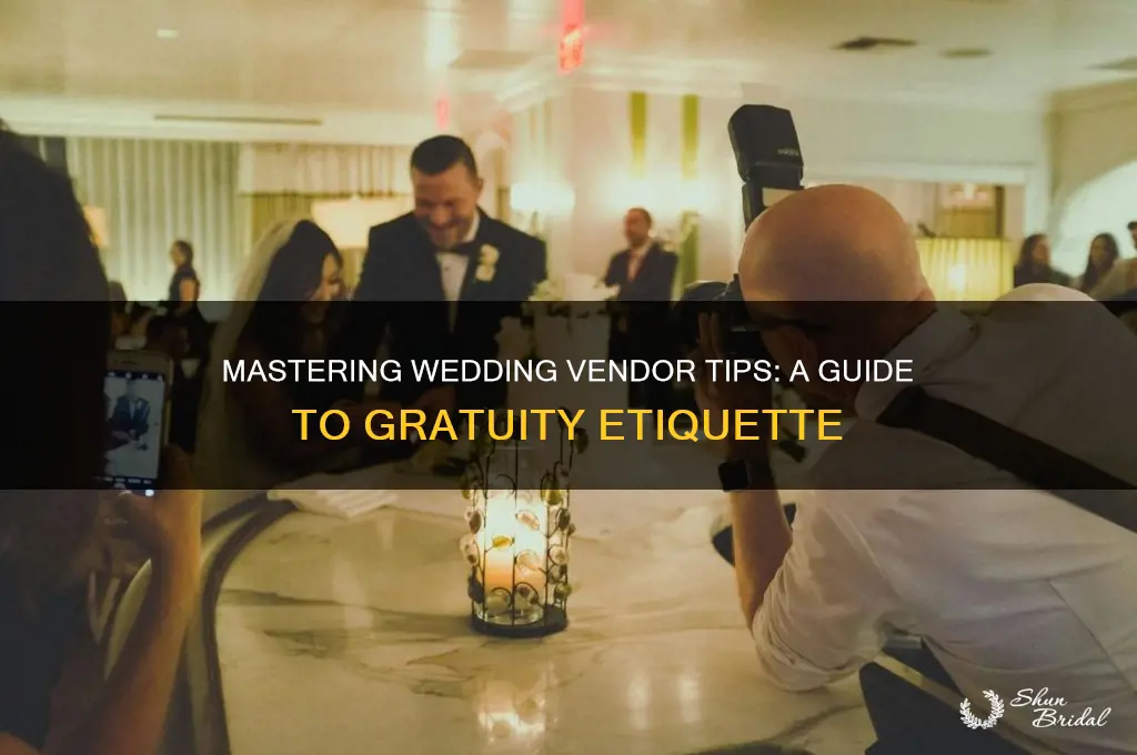 how to figure out wedding vender gratuity
