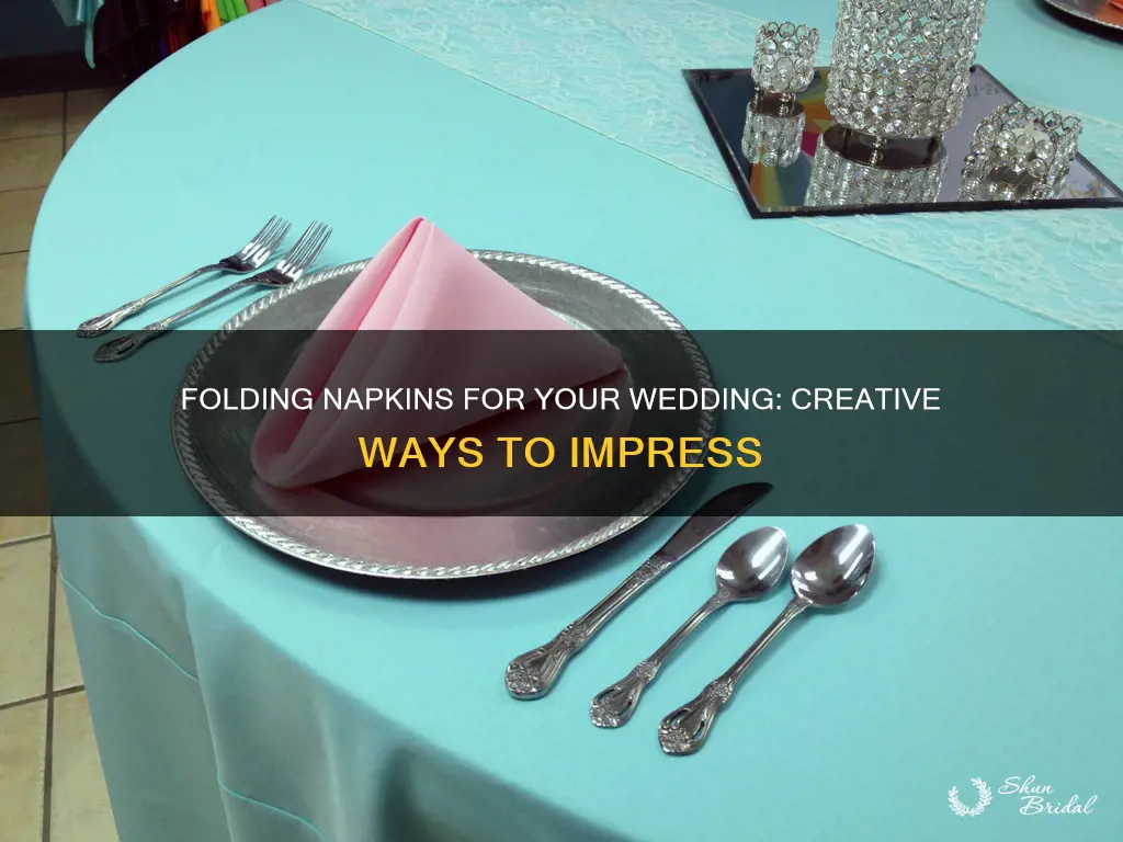 how to fold napkins for a wedding