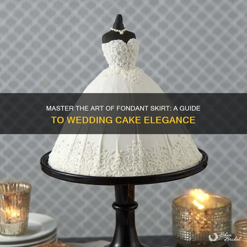 how to fondant skirt on bottom tier of wedding cake