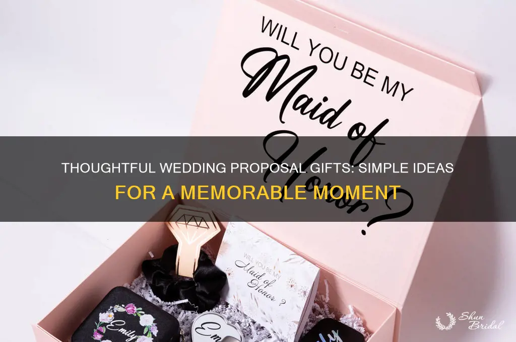 how to give a simple gift for wedding propsal