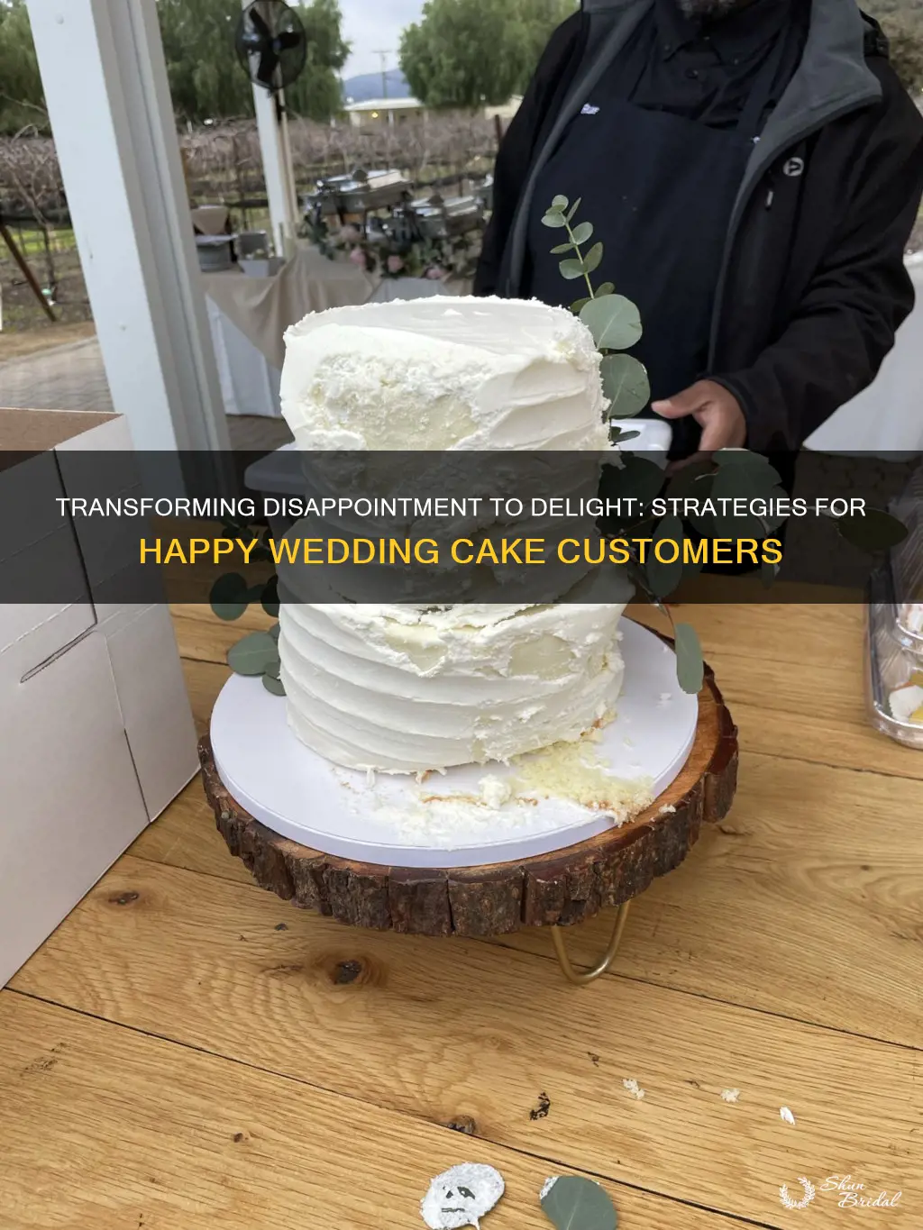 how to handle unhappy wedding cake customer