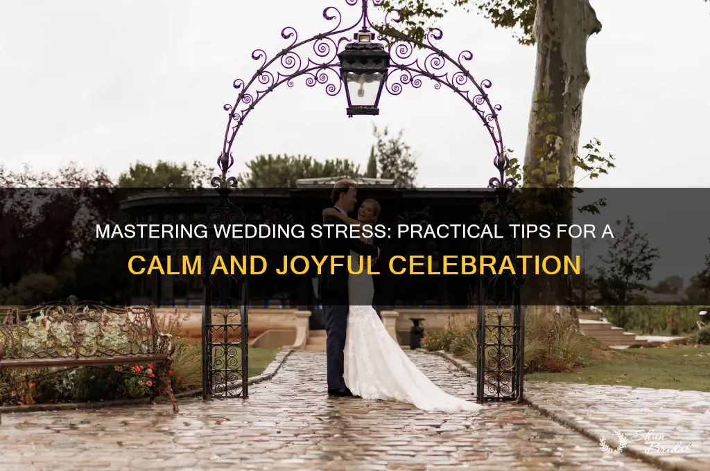 how to handle wedding stress