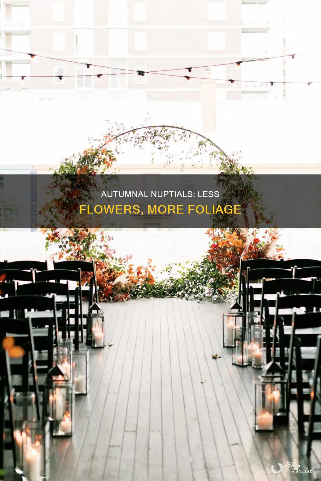 how to have a fall wedding with minimal flowers