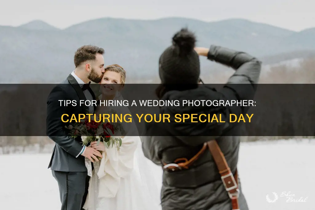 how to hire a wedding photographer tips
