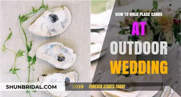 Elegant Outdoor Wedding Place Card Display Ideas for Windy Conditions
