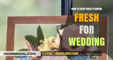 Keep Your Bulk Wedding Flowers Fresh with These Tips