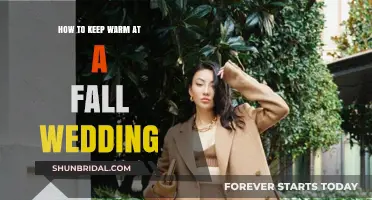 Cozy Elegance: Staying Warm and Stylish at Fall Weddings