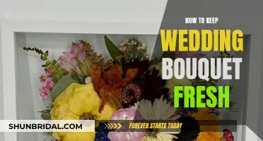 Keep Your Wedding Bouquet Fresh with These Tips