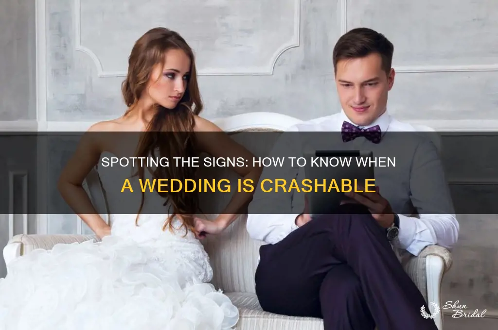 how to know when there is a wedding to crash