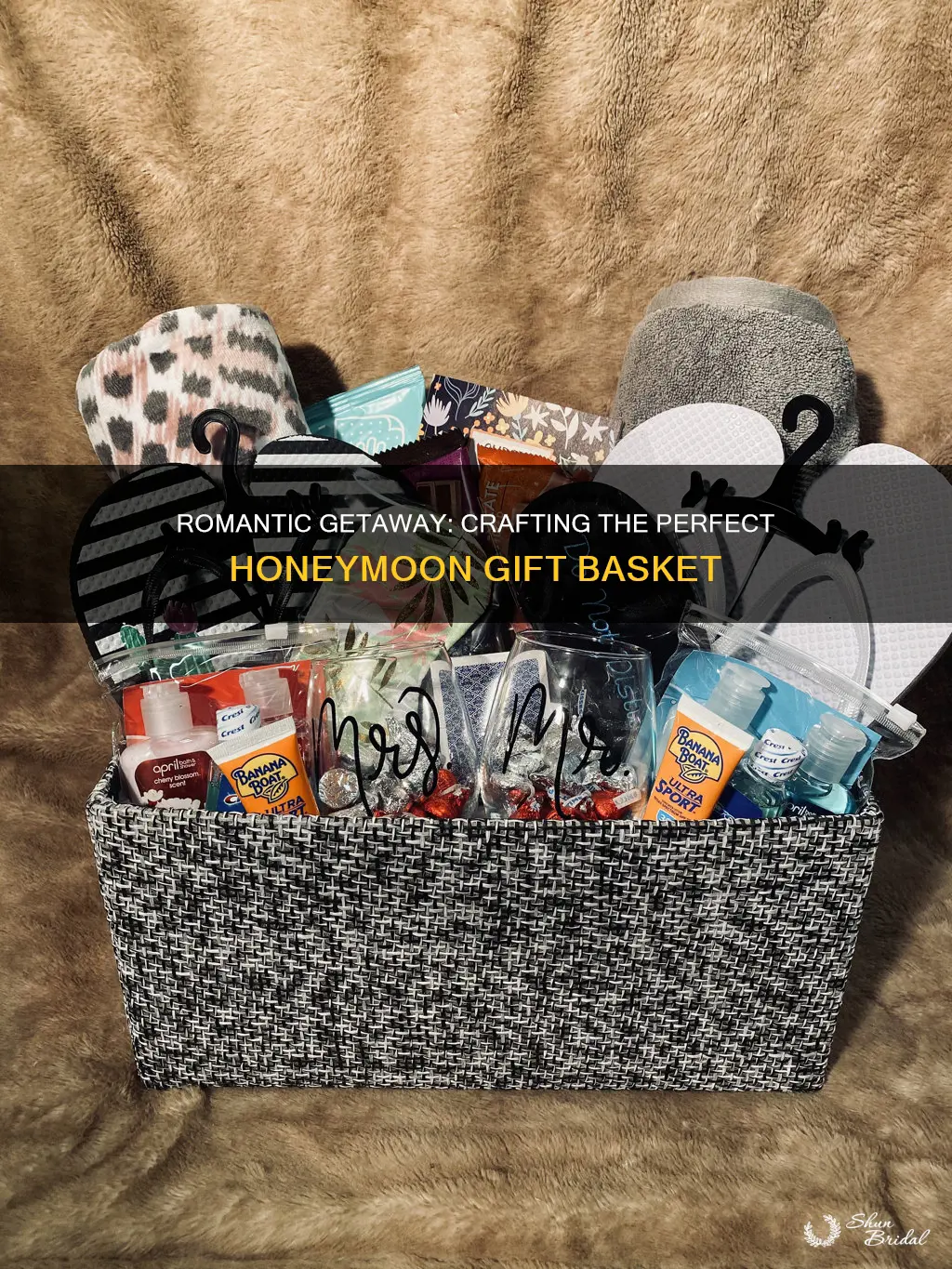 how to make a honeymoon gift basket