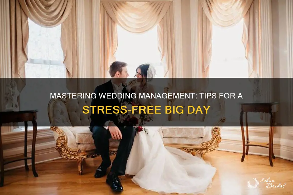 how to manage a wedding