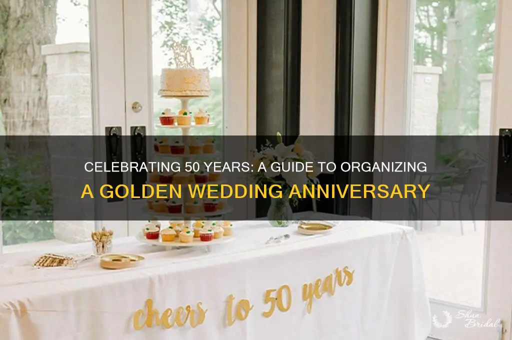 how to organize a golden wedding anniversary