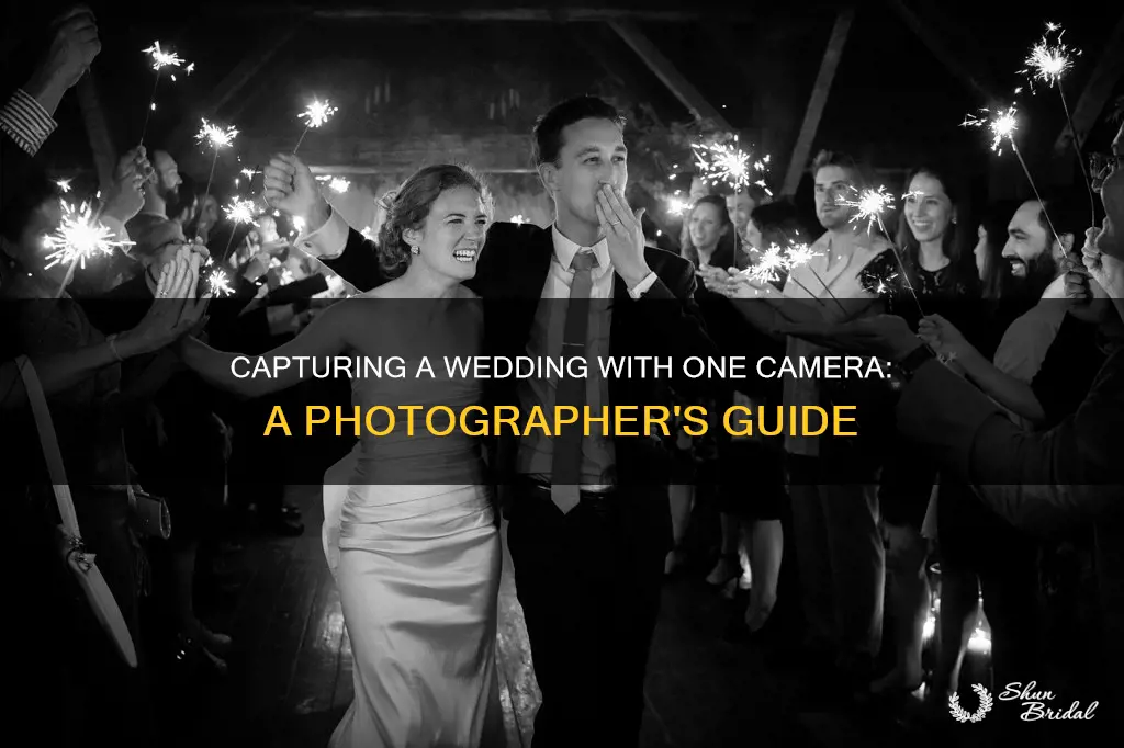 how to photograph a wedding with one camera