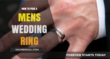 Choosing a Men's Wedding Ring: A Guide