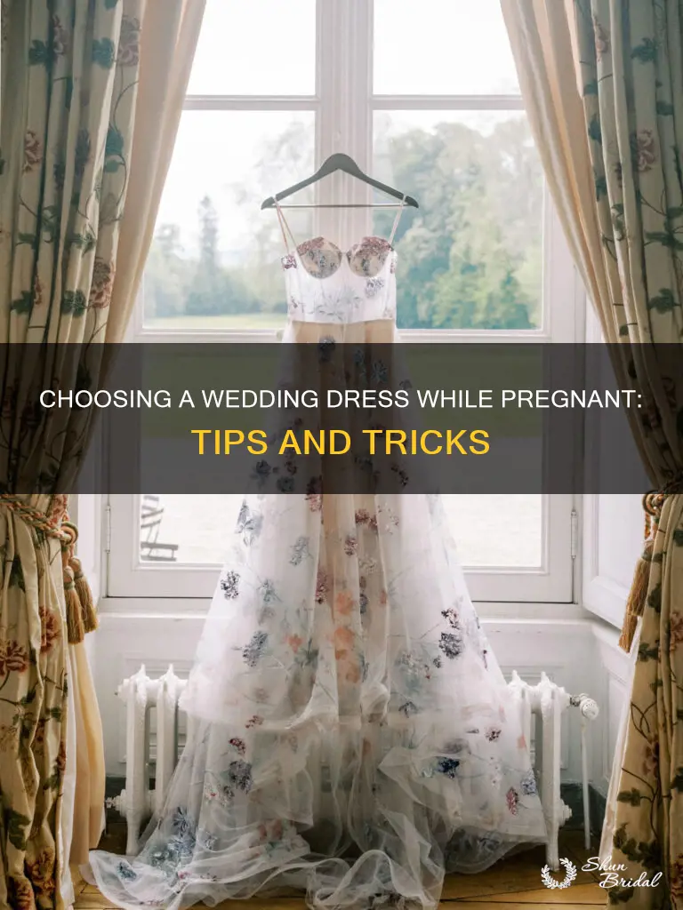how to pick a wedding dress when pregnant