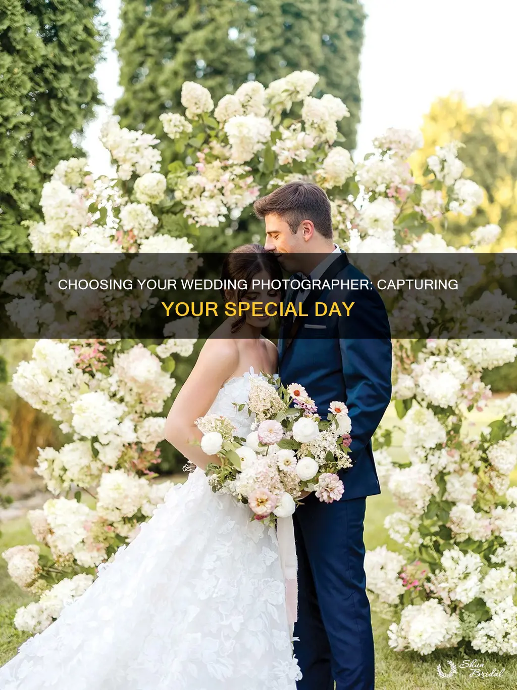 how to pick a wedding photographer