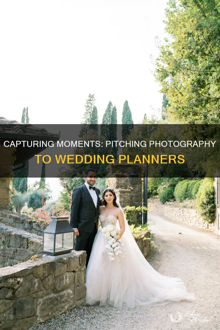 how to pitch to a wedding planner as a photographer