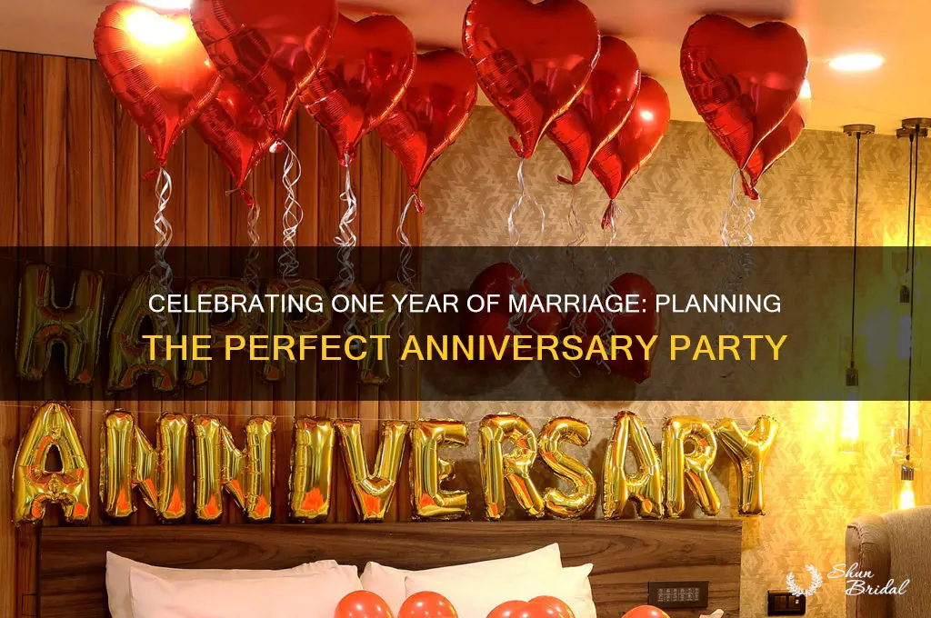 how to plan a 1 year wedding anniversary party