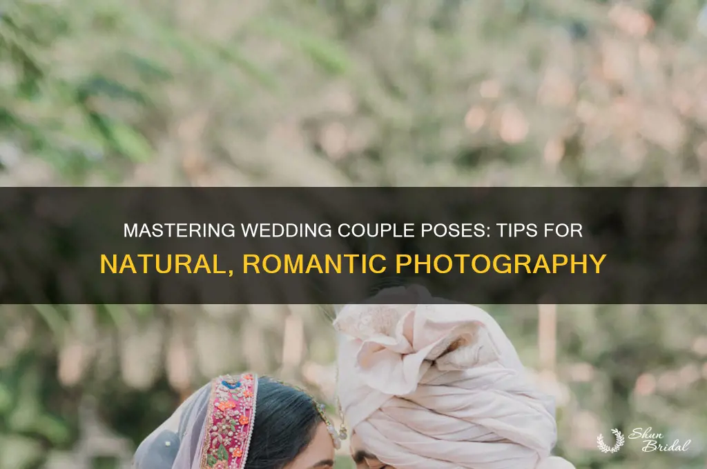 how to pose a wedding couple