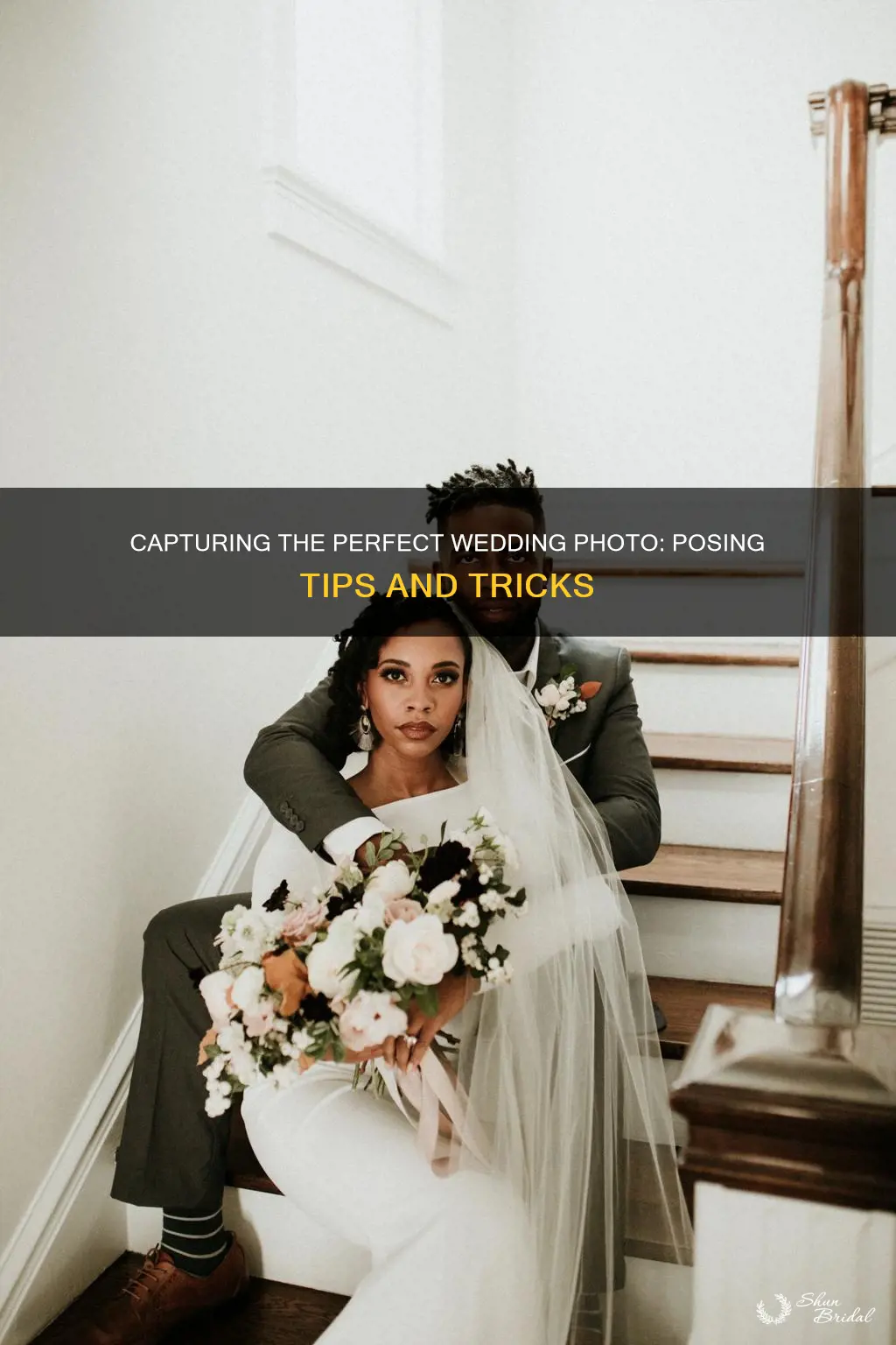 how to pose for a wedding photo