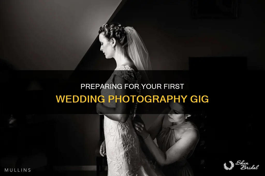 how to prepare for a wedding as a photographer