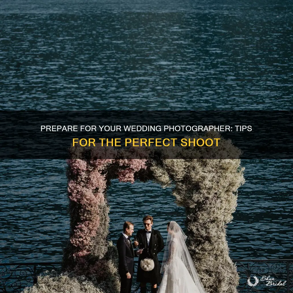 how to prepare for meeting with wedding photographer