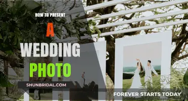 Presenting Wedding Photos: Capturing the Perfect Moment