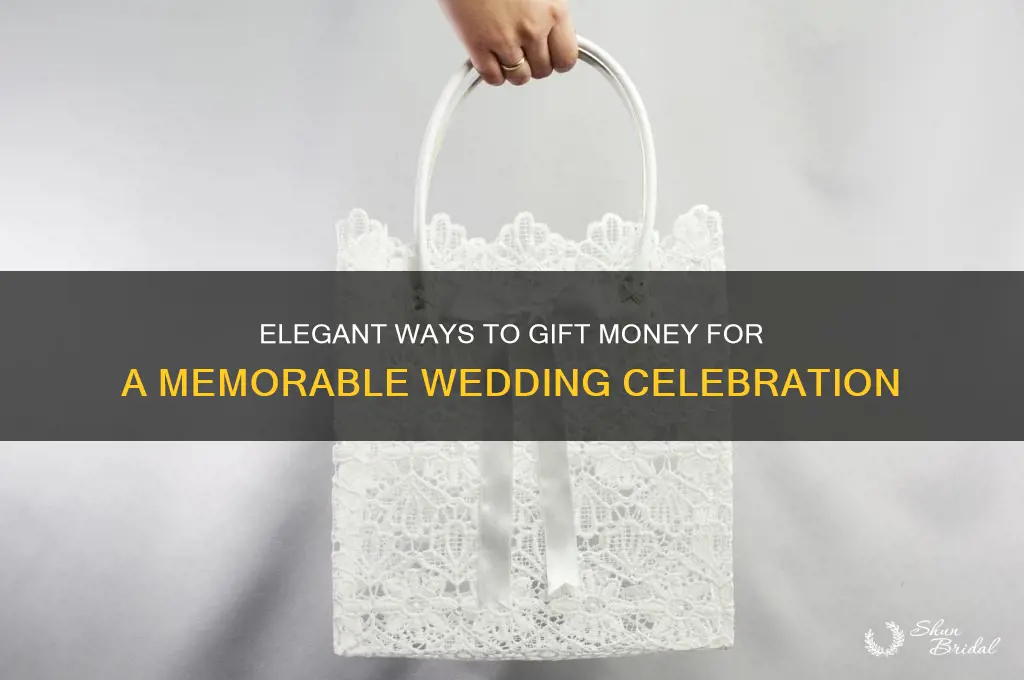 how to present money as a wedding gift