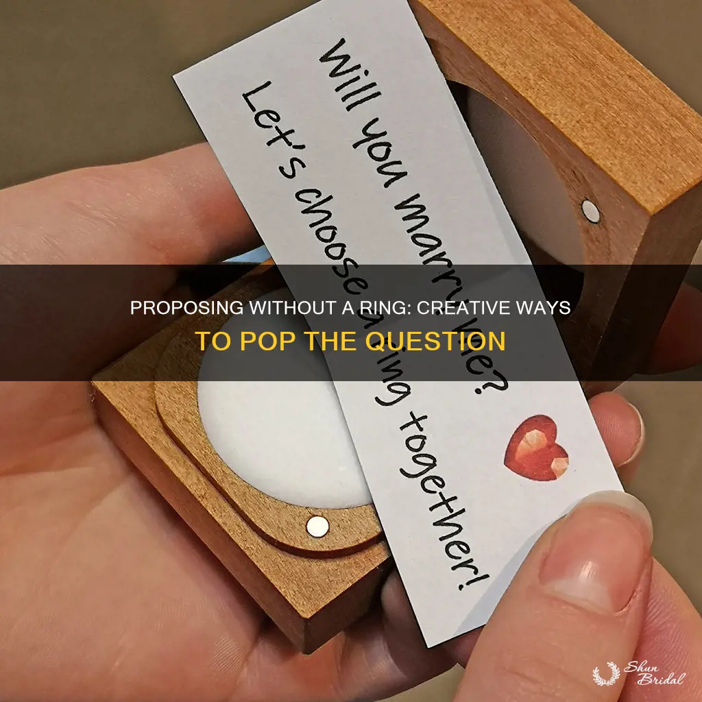 how to propose without a wedding ring