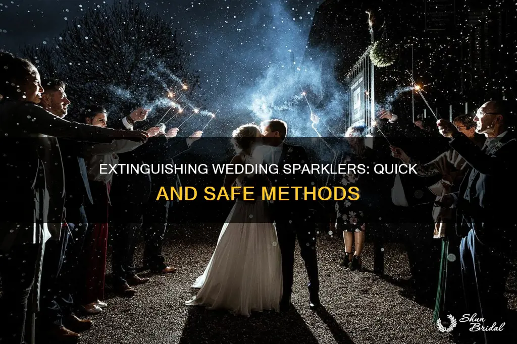 how to put out wedding sparklers